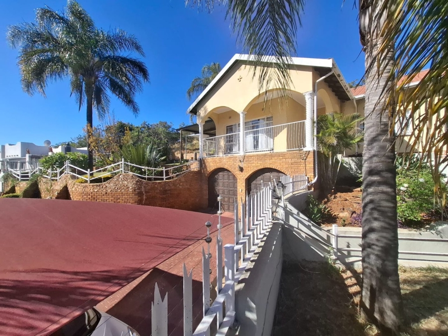 4 Bedroom Property for Sale in Safari Gardens North West